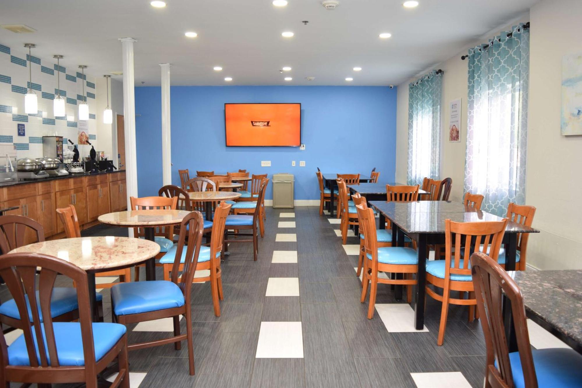 Surestay Plus Hotel By Best Western Niagara Falls East Екстер'єр фото